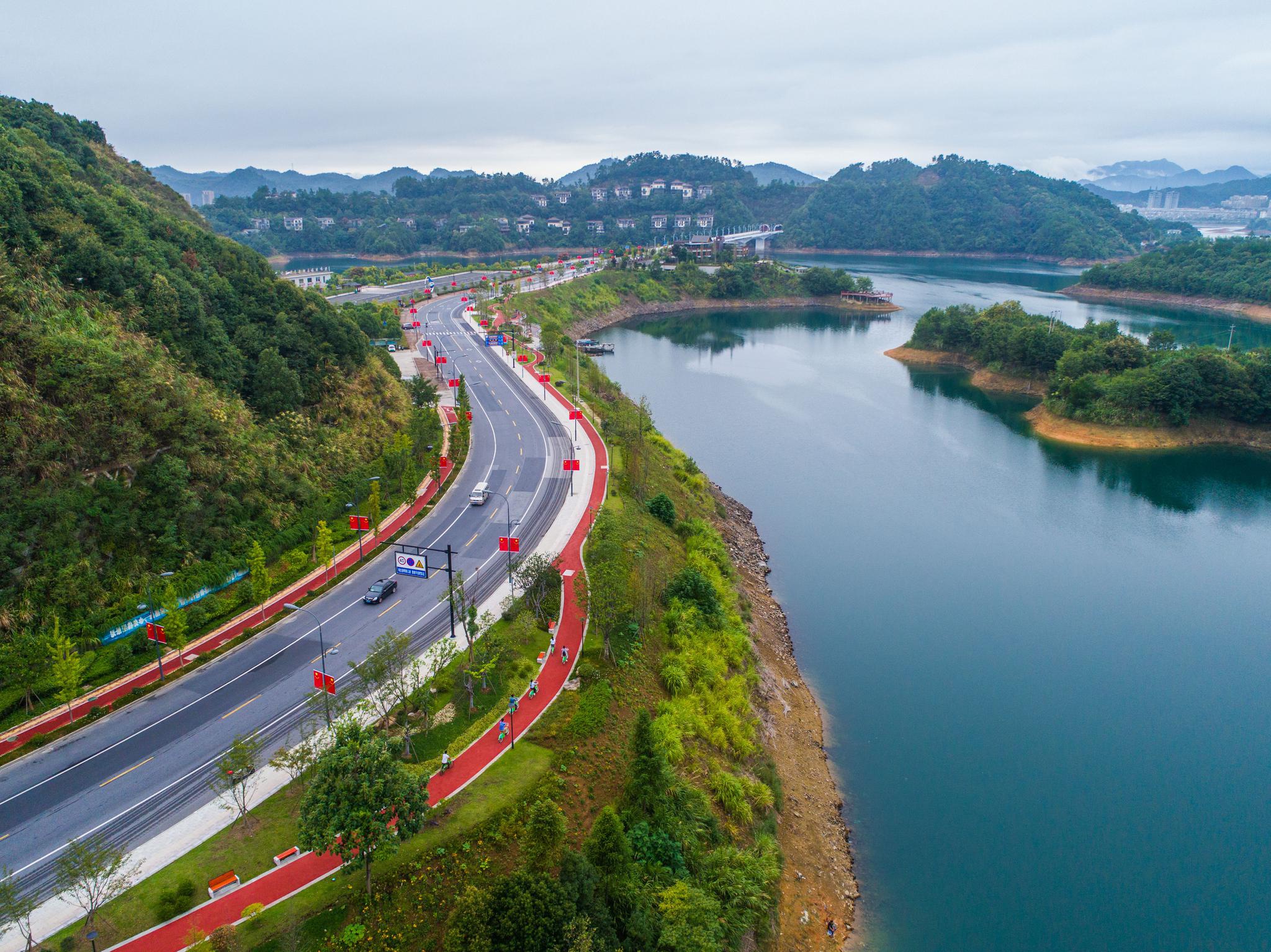 Promuovendo il miglioramento della qualità e dell'efficienza nel trattamento delle acque reflue, la pompa dosatrice tecnologica di Zhejiang Dongkai Pump Industry sta agendo